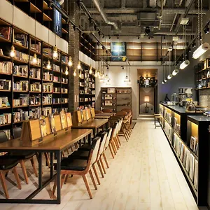 福冈灯光图书酒店 福岡